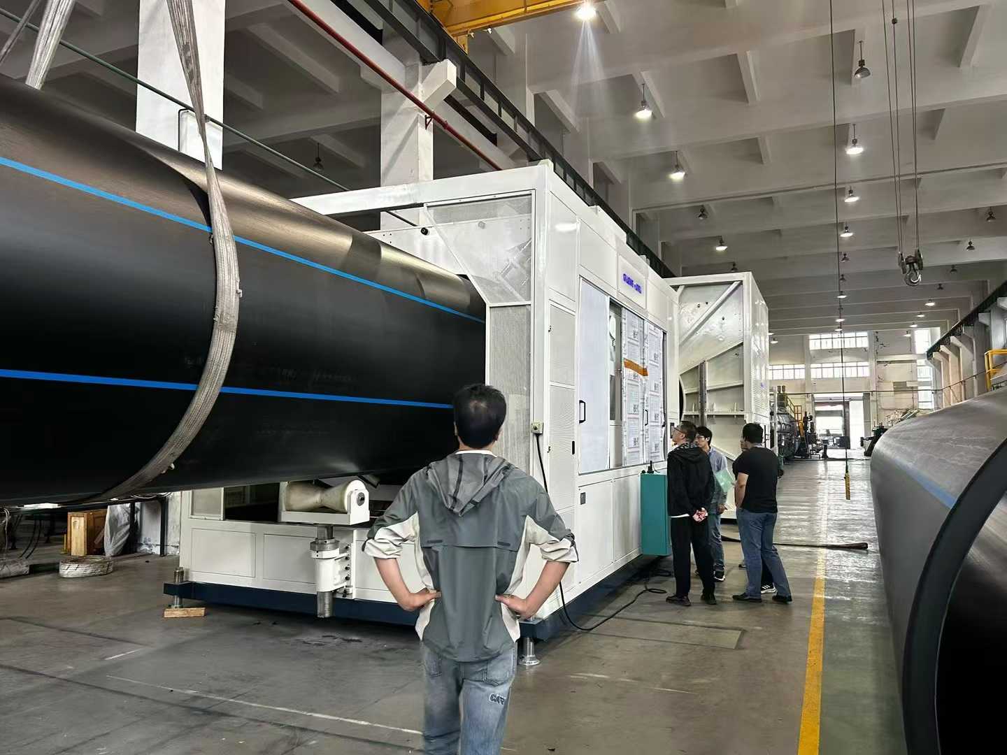 2000mmを超える大径PE管の立ち上げ設備と製造技術のポイント